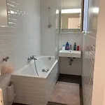 3 Pcs Located In Gva Centre