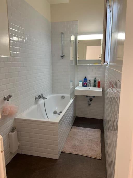 3 Pcs Located In Gva Centre Appartement Genève