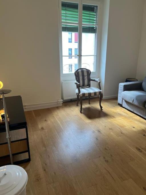 Appartement 3 Pcs Located In Gva Centre Genève